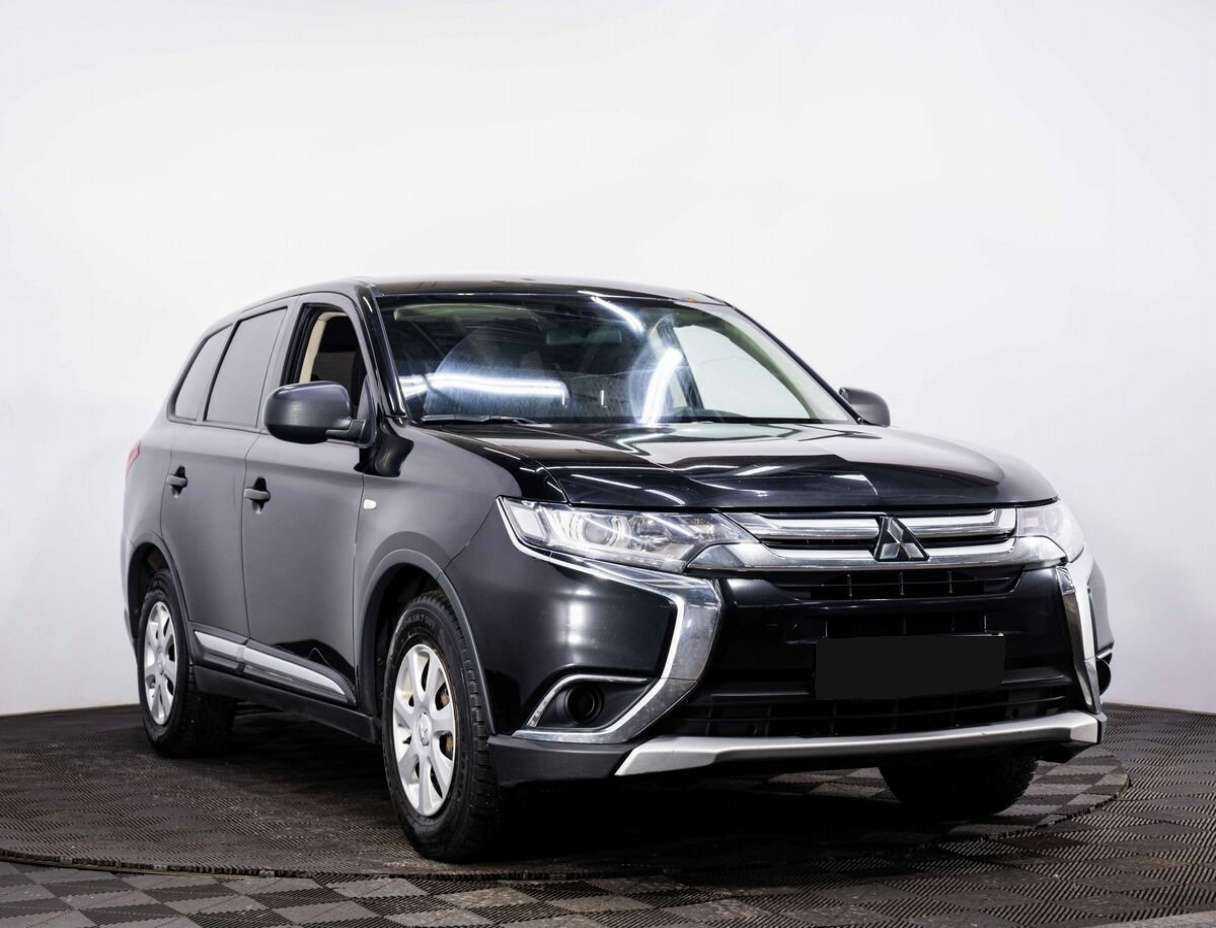 Mitsubishi Outlander, 2018 - фото №3