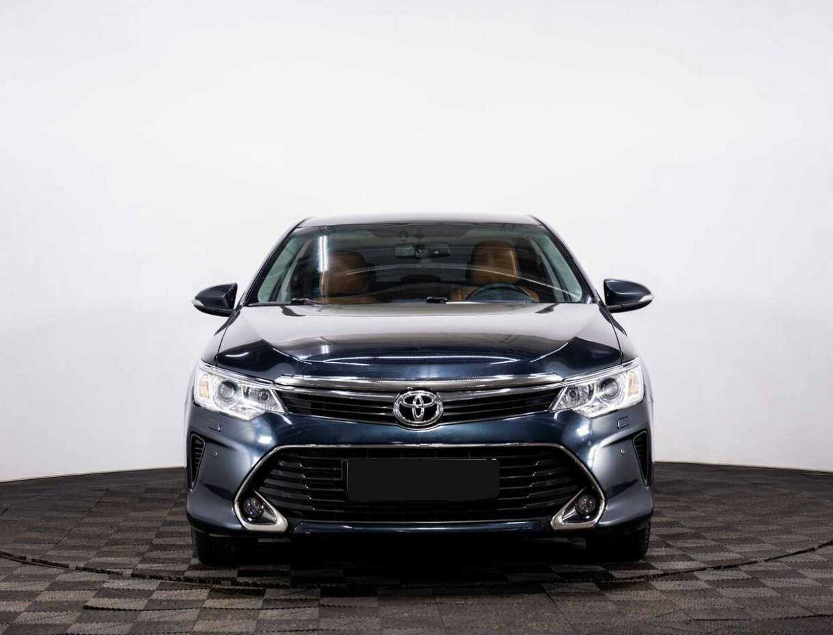 Toyota Camry, 2015 - фото №2