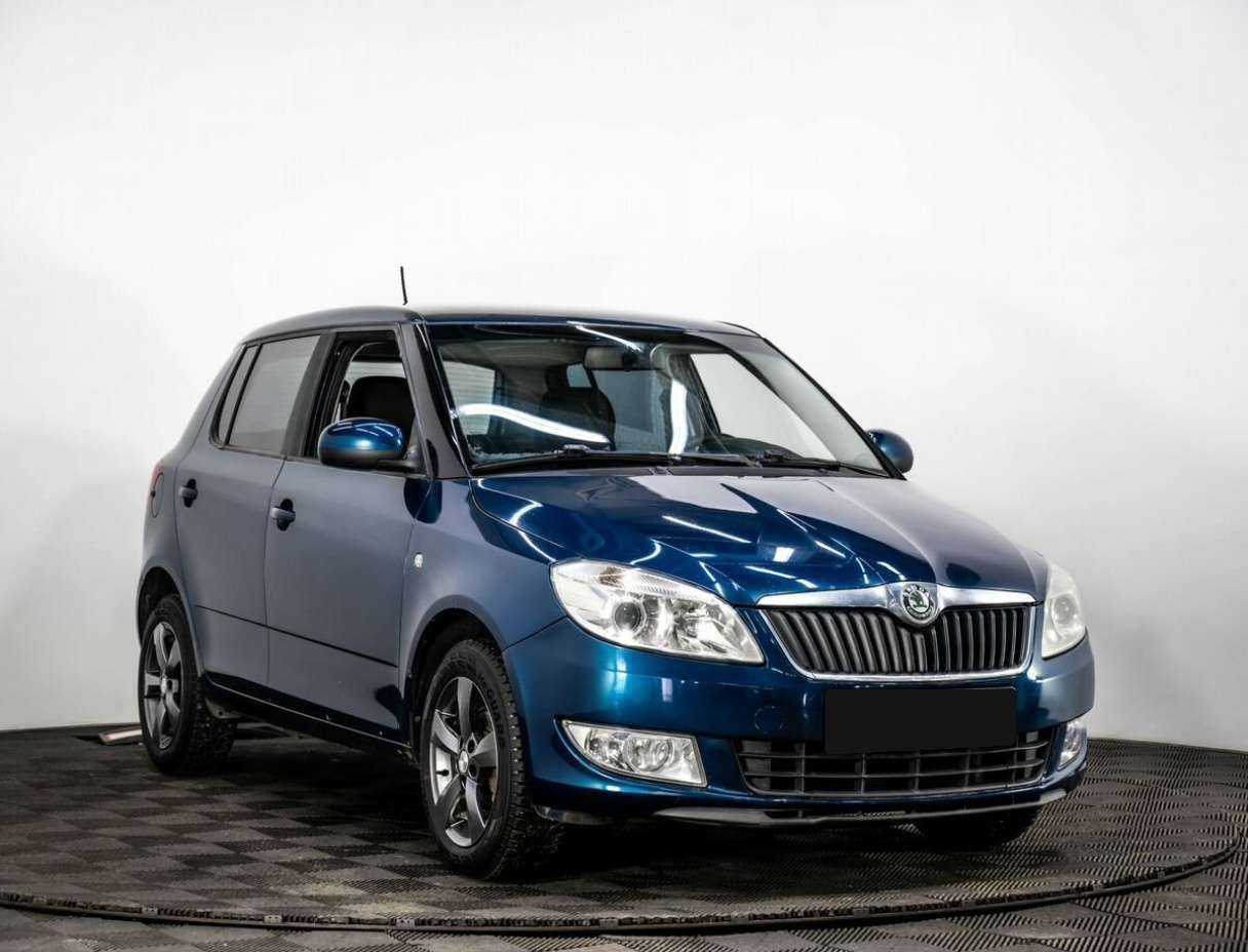 Skoda Fabia, 2012 - фото №3