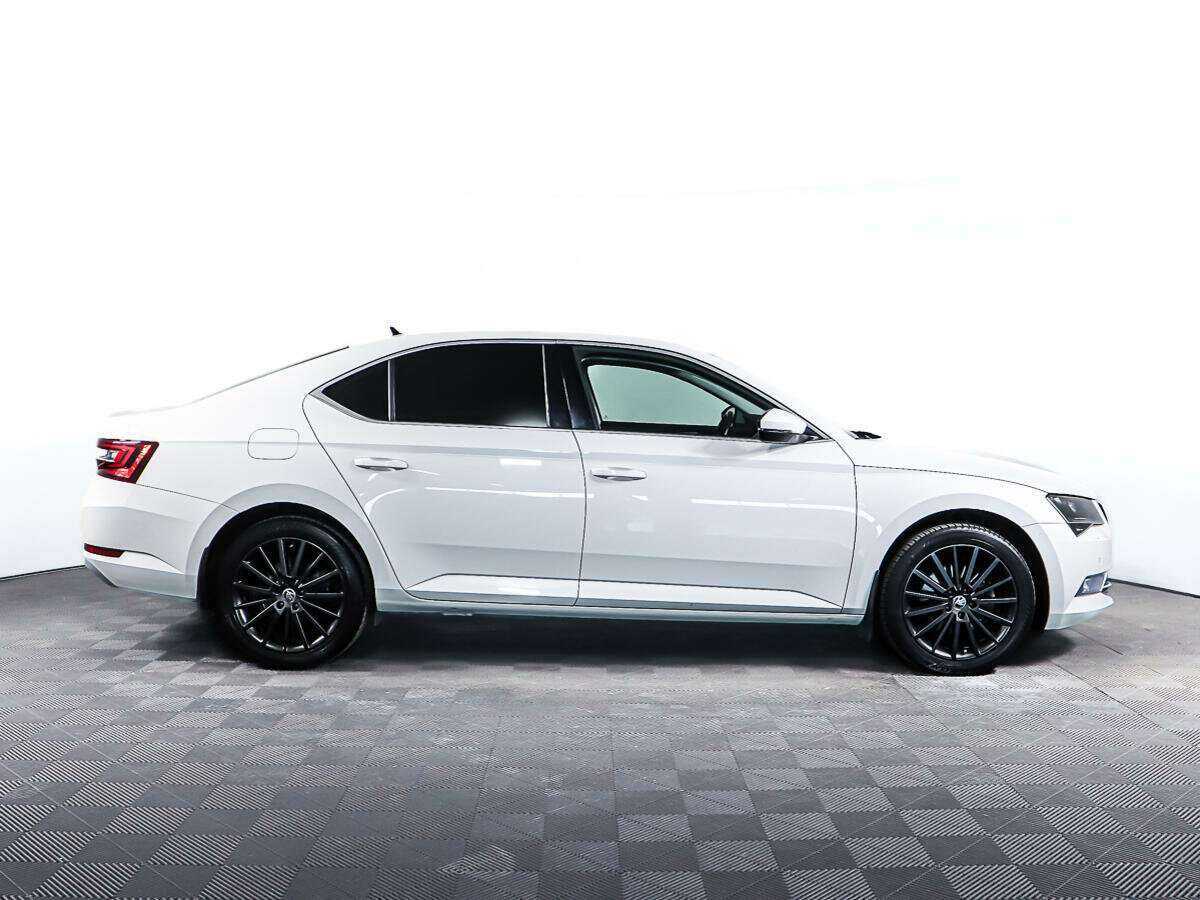 Skoda Superb, 2017 - фото №4