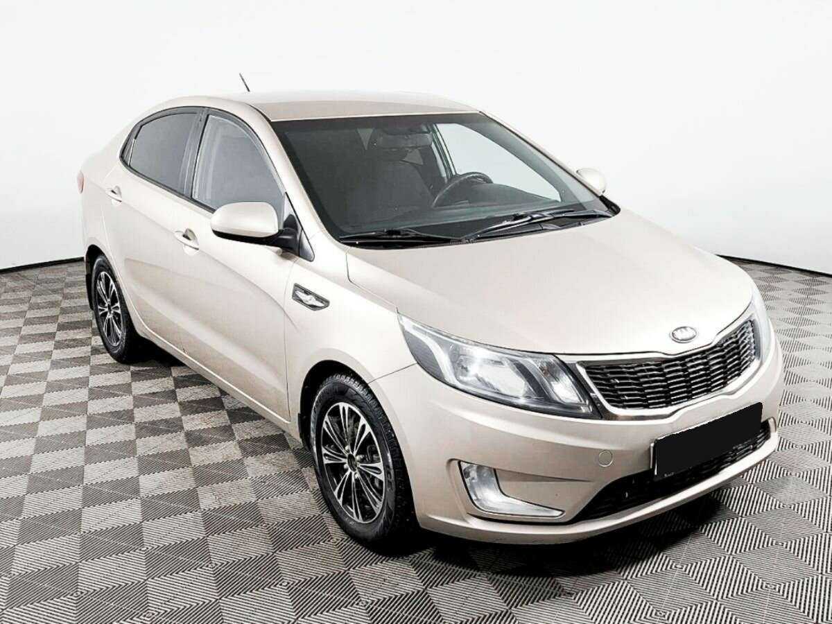 Kia Rio 5-speed, 2013 - фото №3