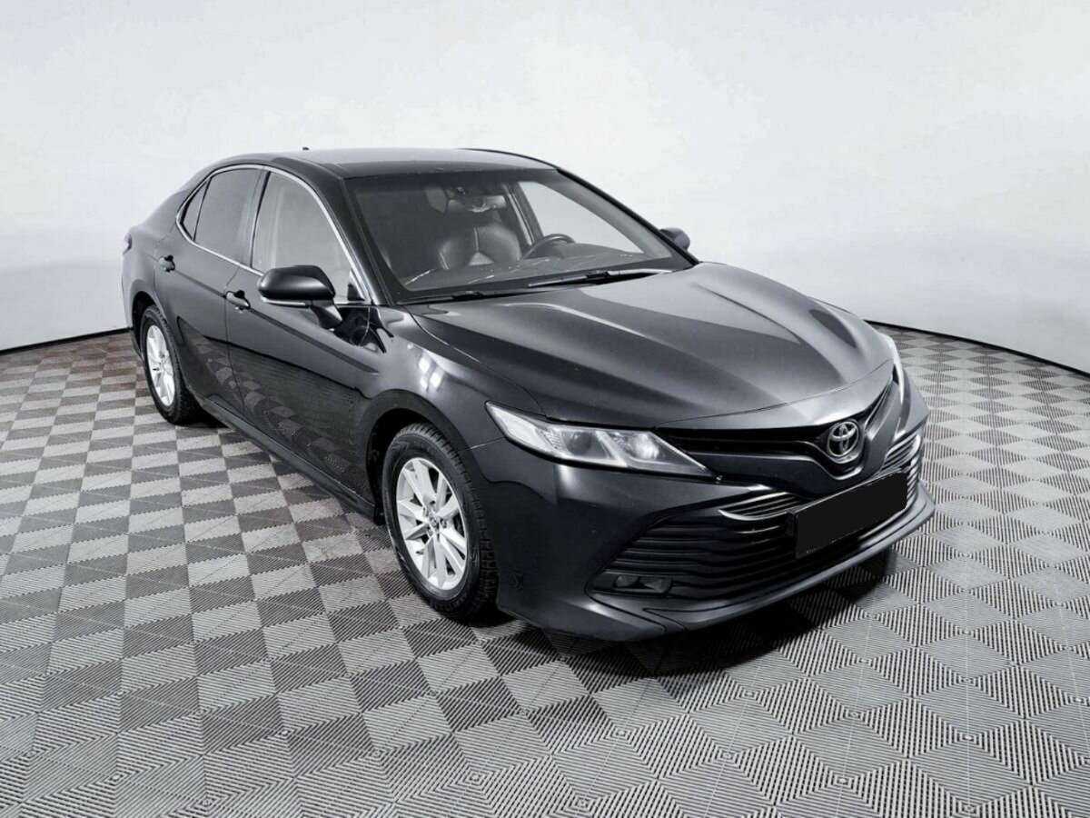 Toyota Camry, 2018 - фото №3