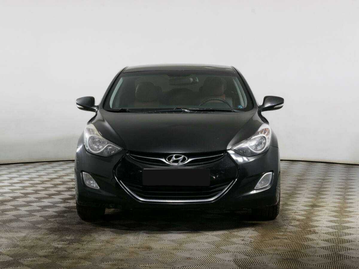 Hyundai Elantra, 2012 - фото №2