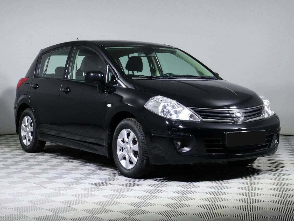Nissan Tiida, 2012 - фото №3
