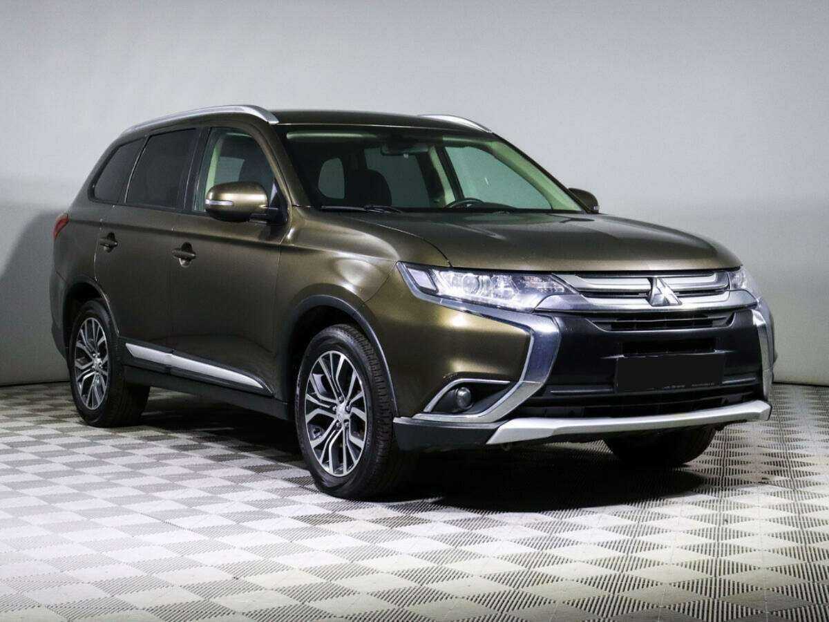 Mitsubishi Outlander, 2018 - фото №3