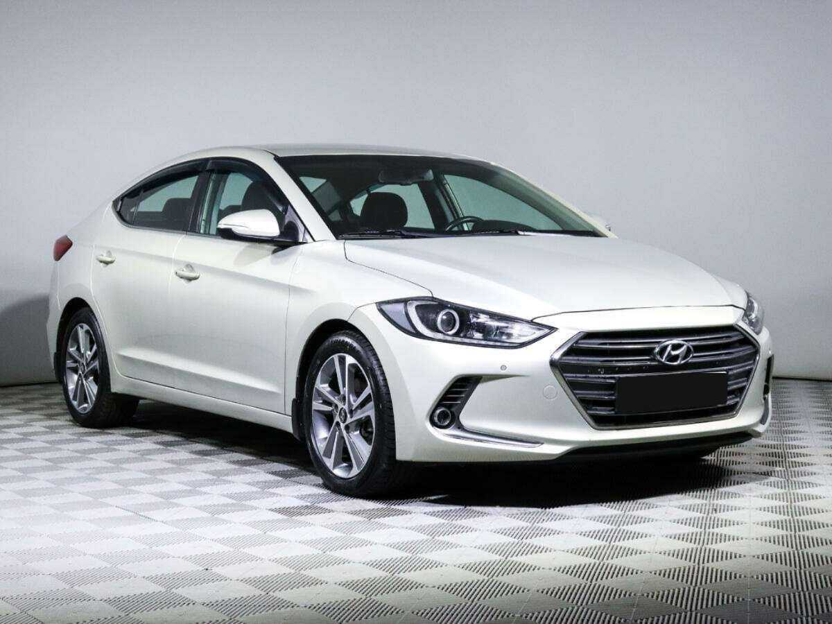 Hyundai Elantra, 2018 - фото №3