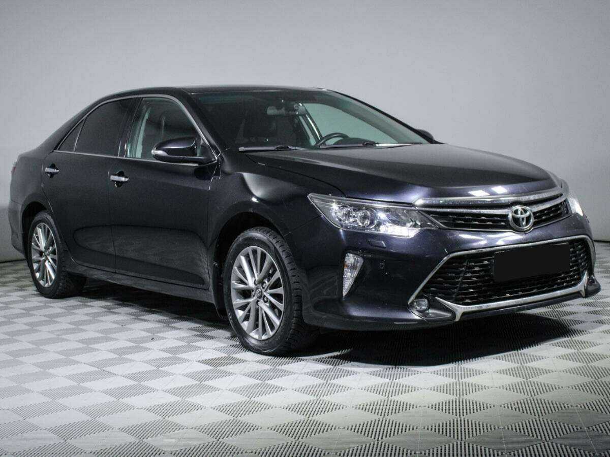 Toyota Camry, 2018 - фото №3