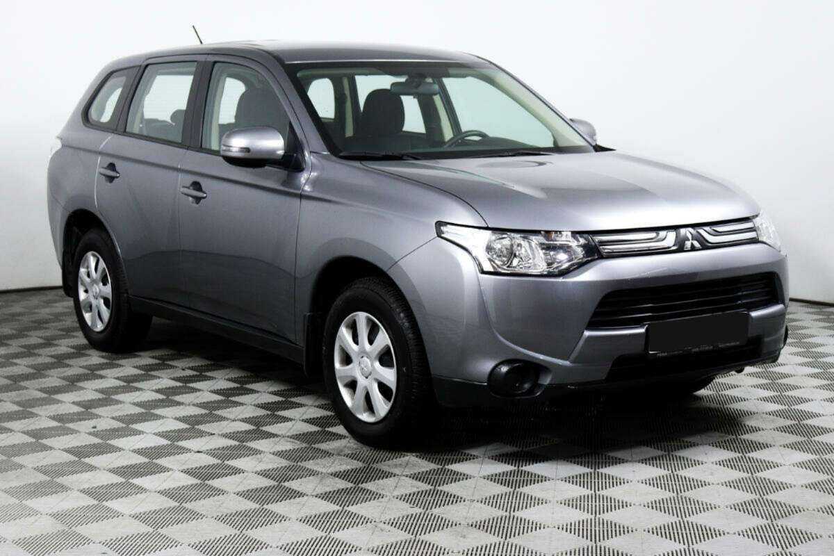 Mitsubishi Outlander, 2012 - фото №3