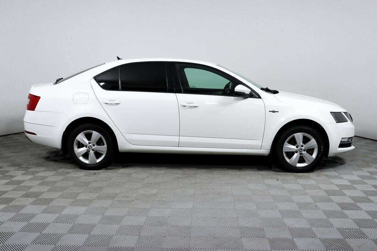 Skoda Octavia, 2019 - фото №4