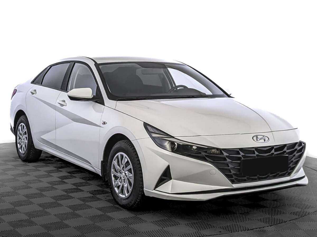 Hyundai Elantra, 2022 - фото №3