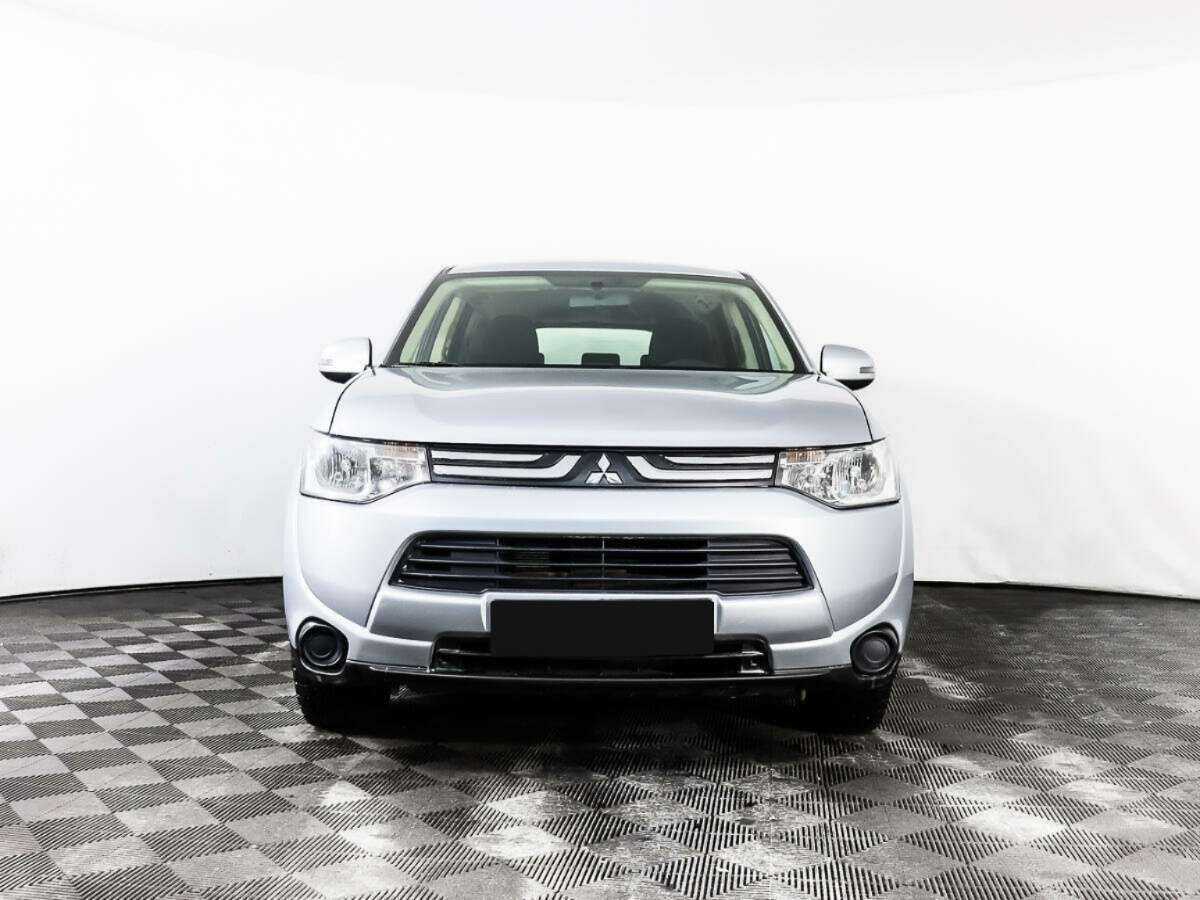 Mitsubishi Outlander, 2012 - фото №2