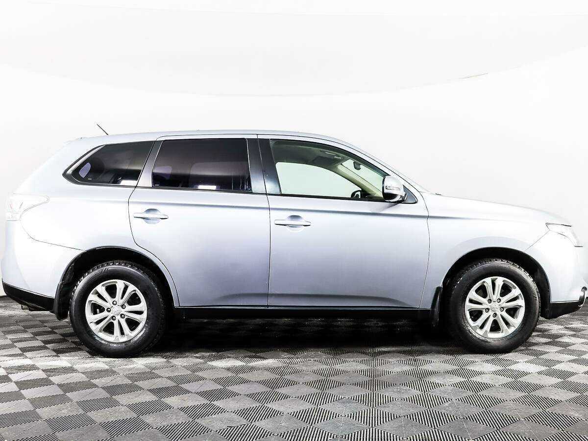 Mitsubishi Outlander, 2012 - фото №4