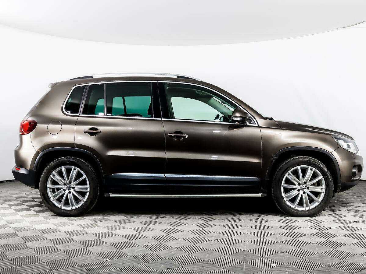 Volkswagen Tiguan, 2015 - фото №4