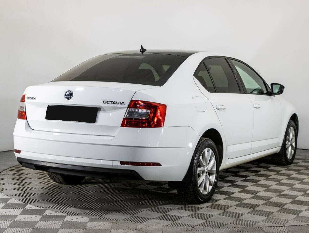 Skoda Octavia, 2018 - фото №4