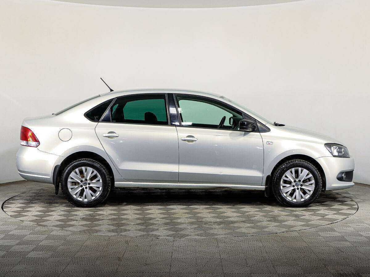 Volkswagen Polo, 2014 - фото №4