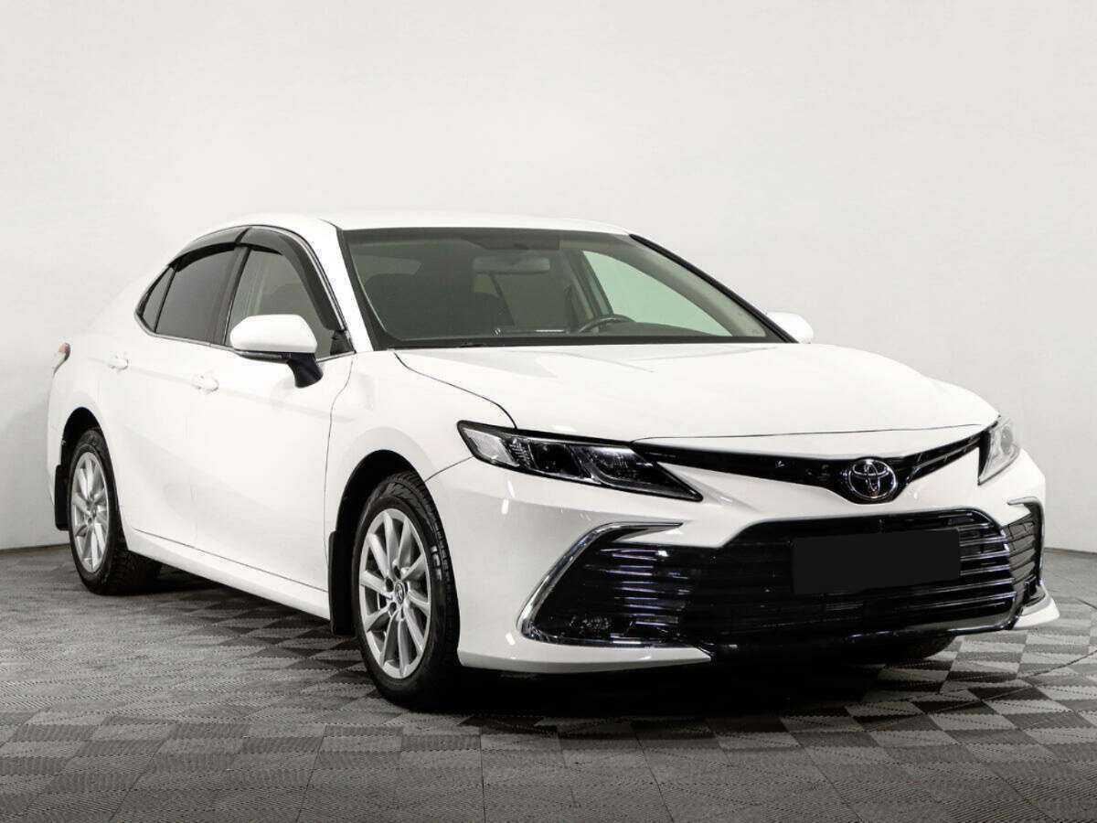 Toyota Camry, 2021 - фото №3