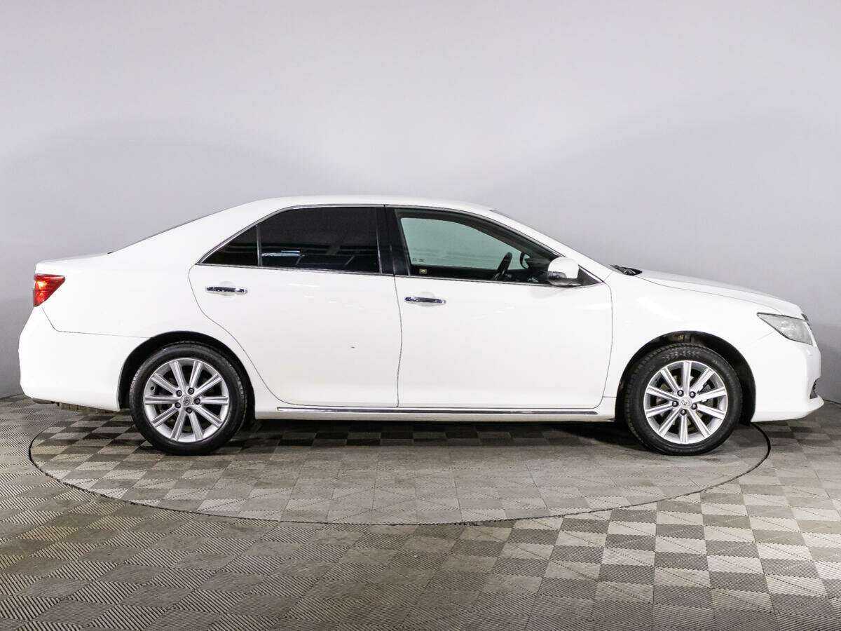 Toyota Camry, 2012 - фото №4