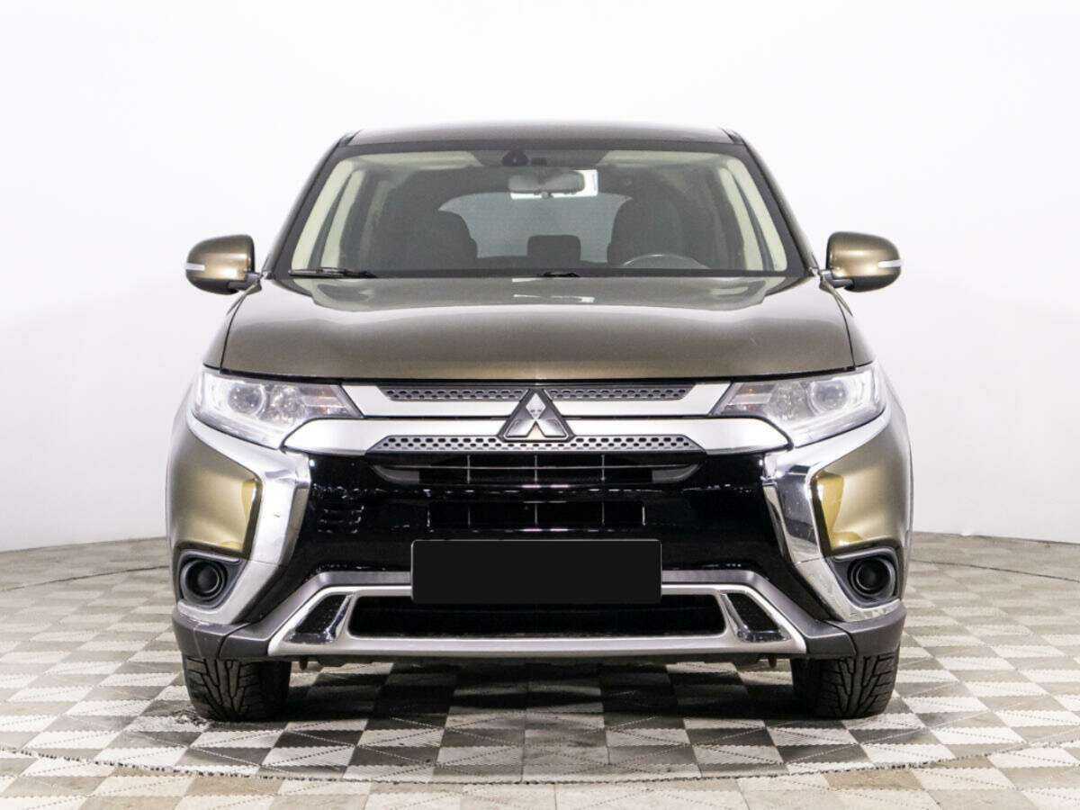 Mitsubishi Outlander, 2019 - фото №2
