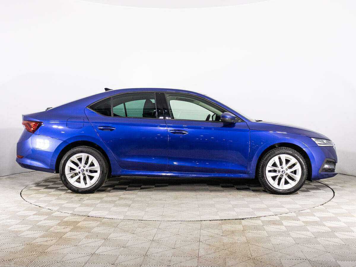 Skoda Octavia, 2020 - фото №4