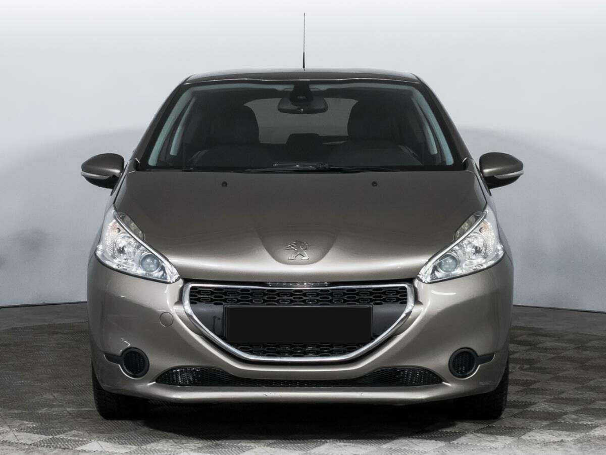 Peugeot 208, 2013 - фото №2