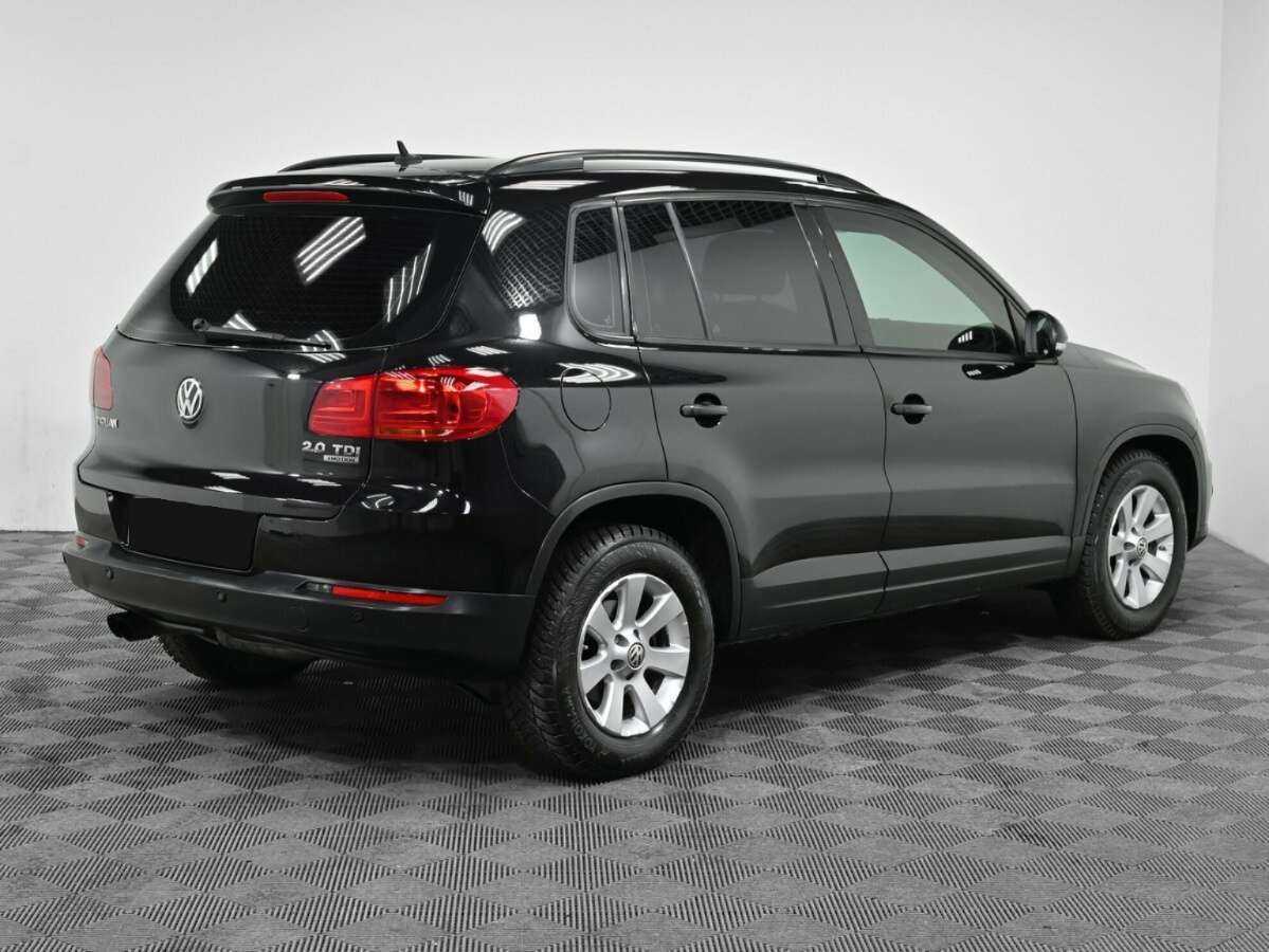 Volkswagen Tiguan, 2013 - фото №2