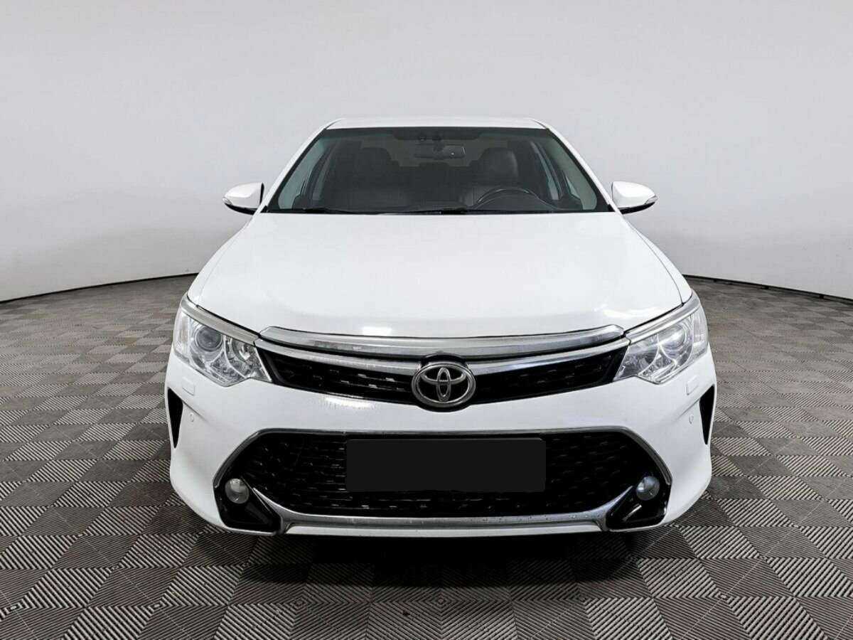 Toyota Camry, 2016 - фото №2