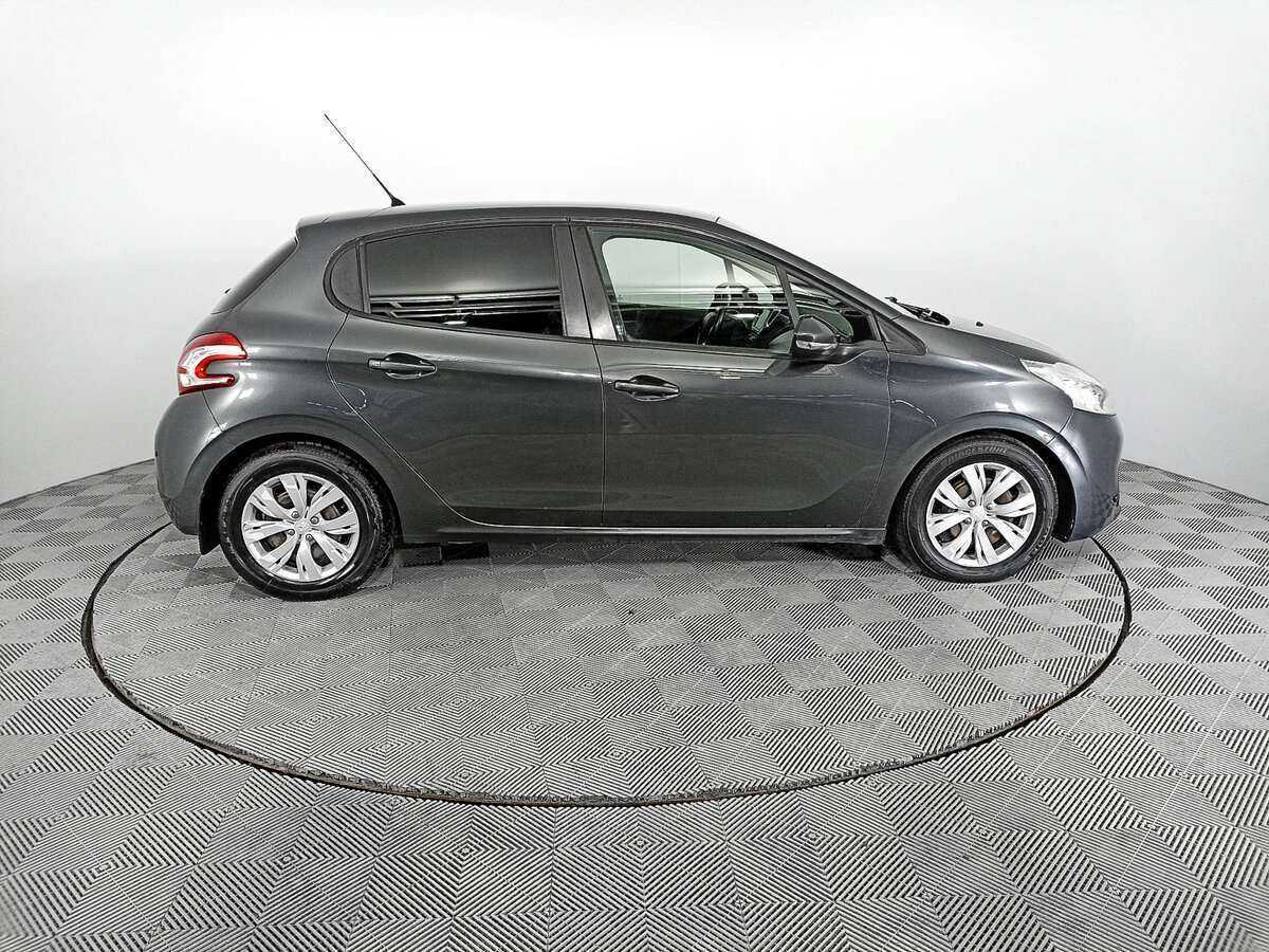 Peugeot 208, 2013 - фото №4