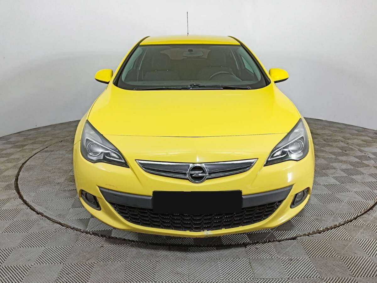 Opel Astra GTC, 2014 - фото №2