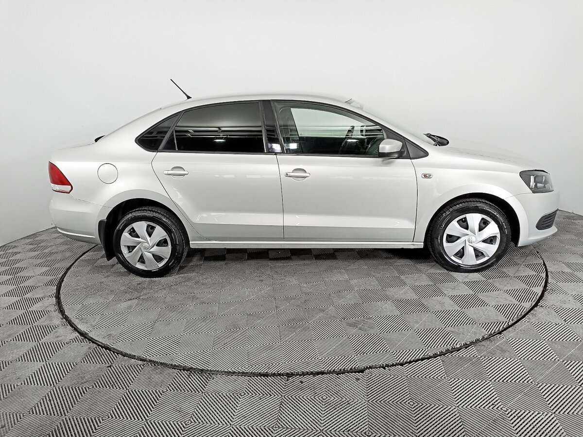 Volkswagen Polo, 2013 - фото №4