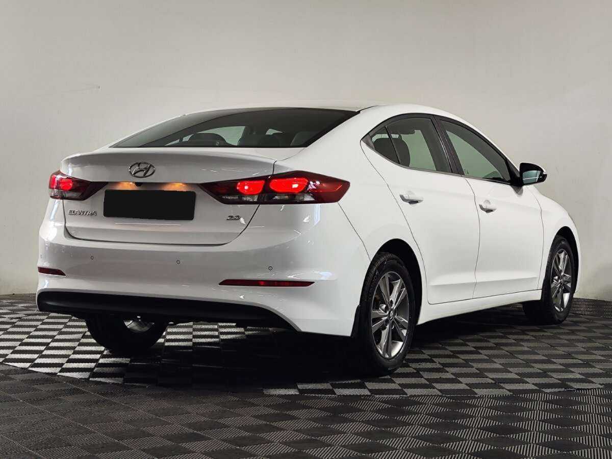 Hyundai Elantra, 2016 - фото №3