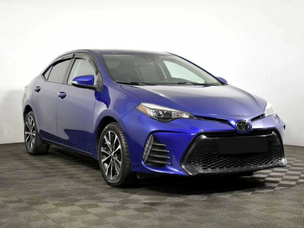 Toyota Corolla, 2018 - фото №3