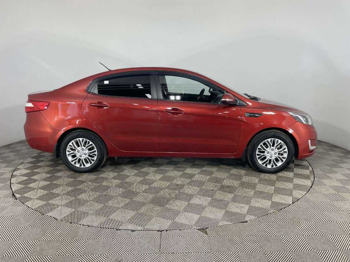 Kia Rio 5-speed, 2013 - фото №4