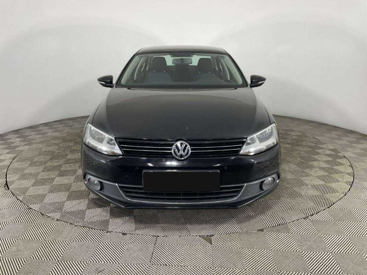 Volkswagen Jetta, 2013 - фото №2