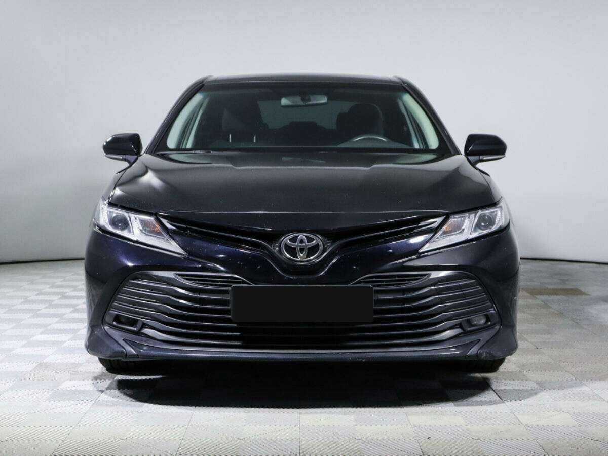 Toyota Camry, 2021 - фото №2
