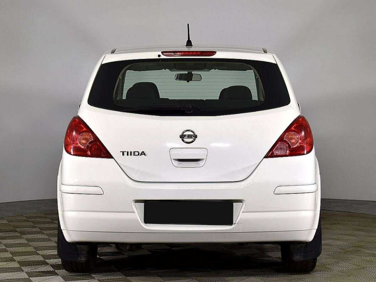 Nissan Tiida, 2013 - фото №4