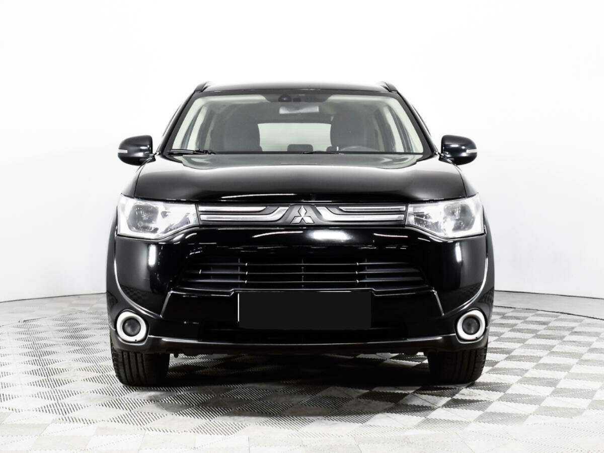 Mitsubishi Outlander, 2013 - фото №2