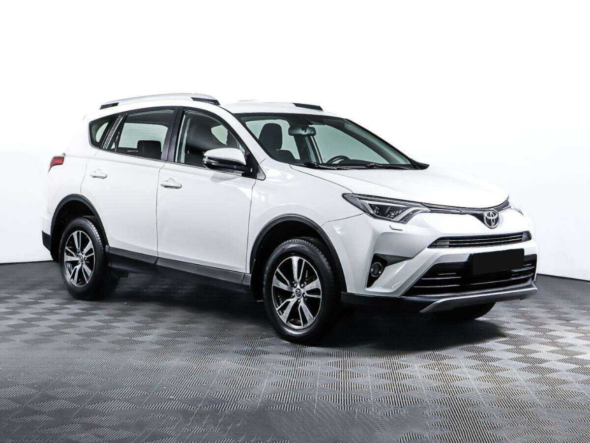 Toyota RAV4, 2018 - фото №3