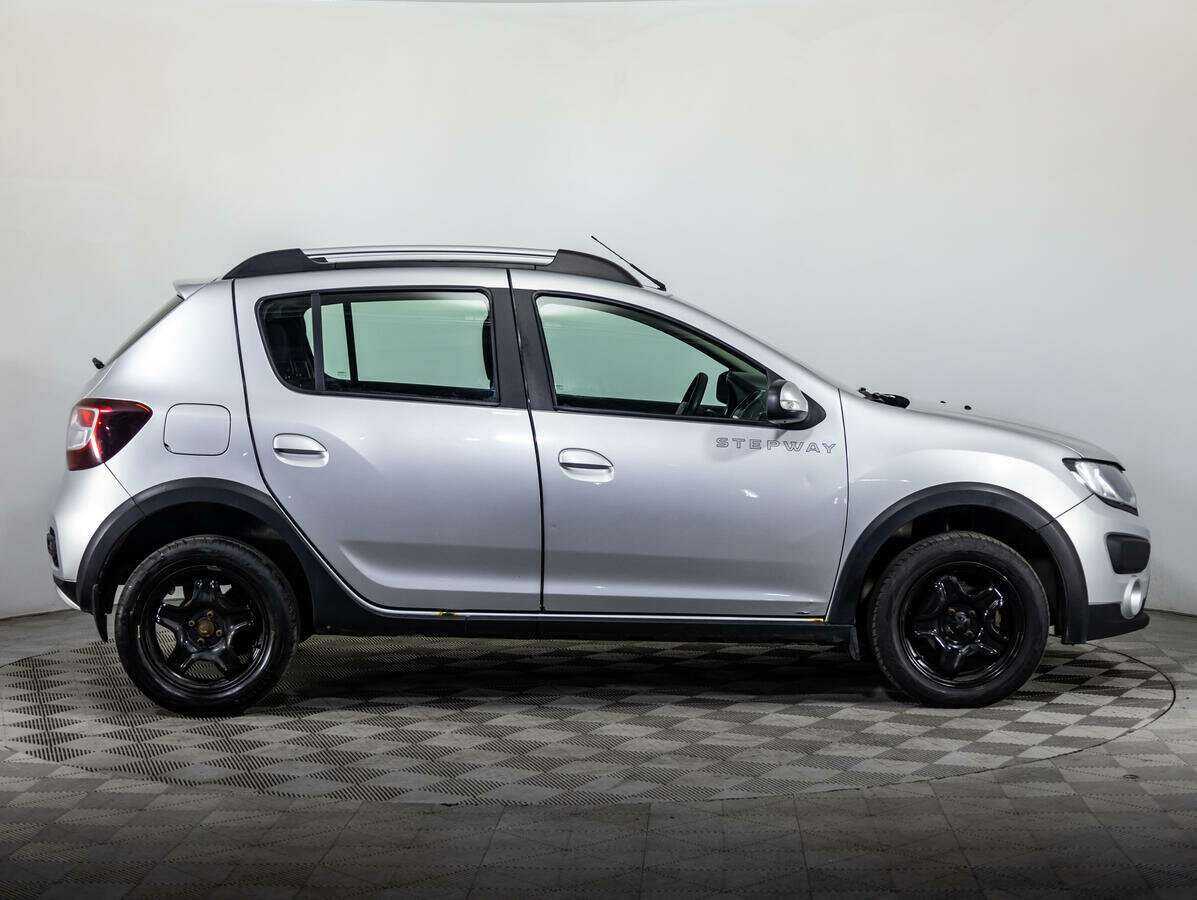 Renault Sandero Stepway, 2015 - фото №3