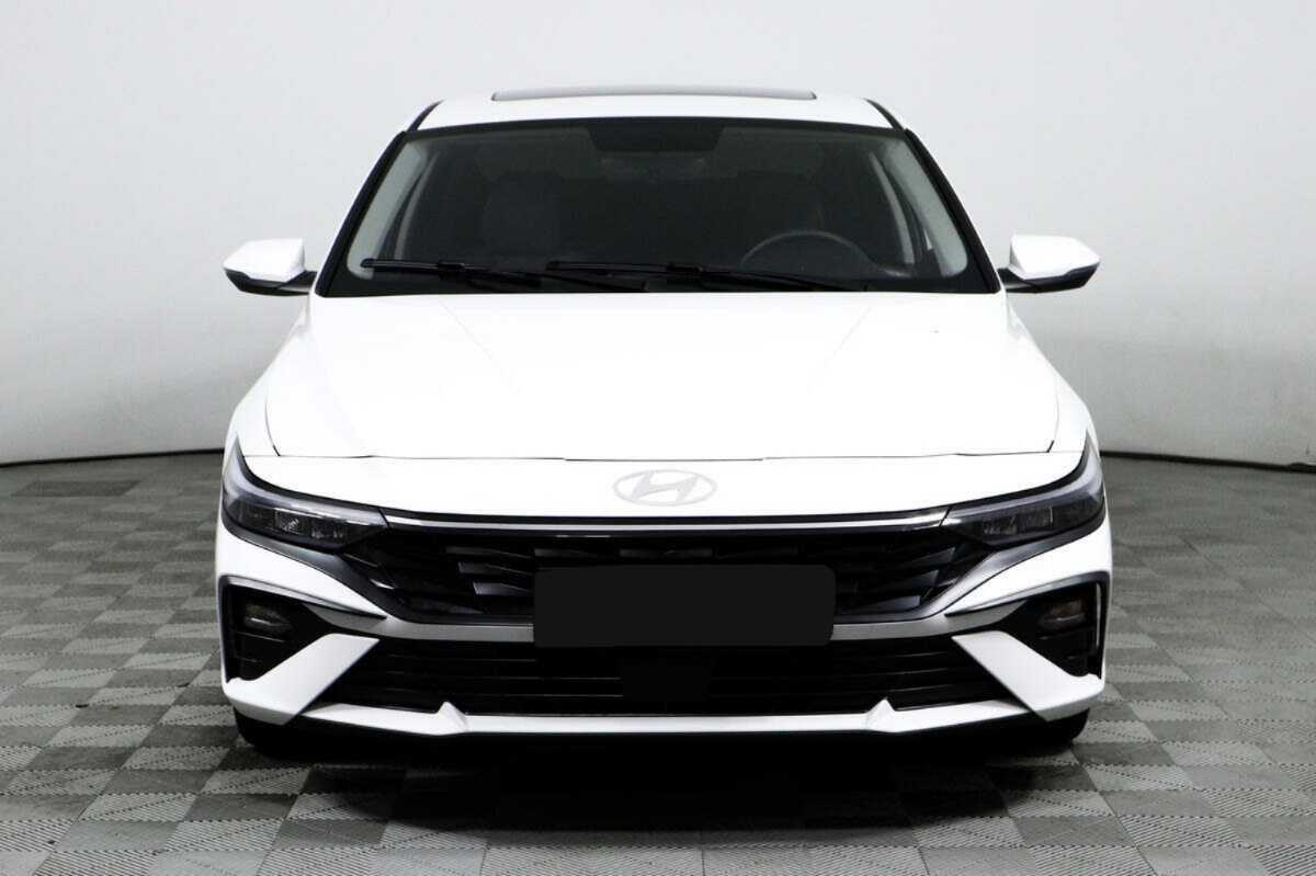 Hyundai Elantra, 2023 - фото №2
