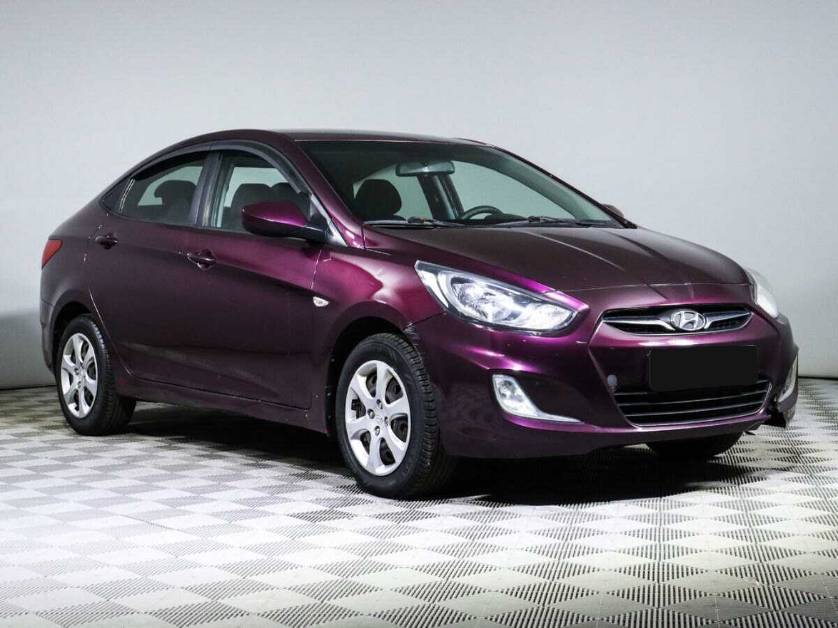 Hyundai Solaris, 2012 - фото №3