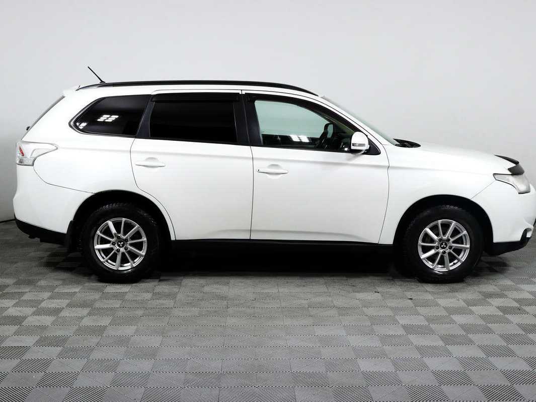Mitsubishi Outlander, 2013 - фото №4