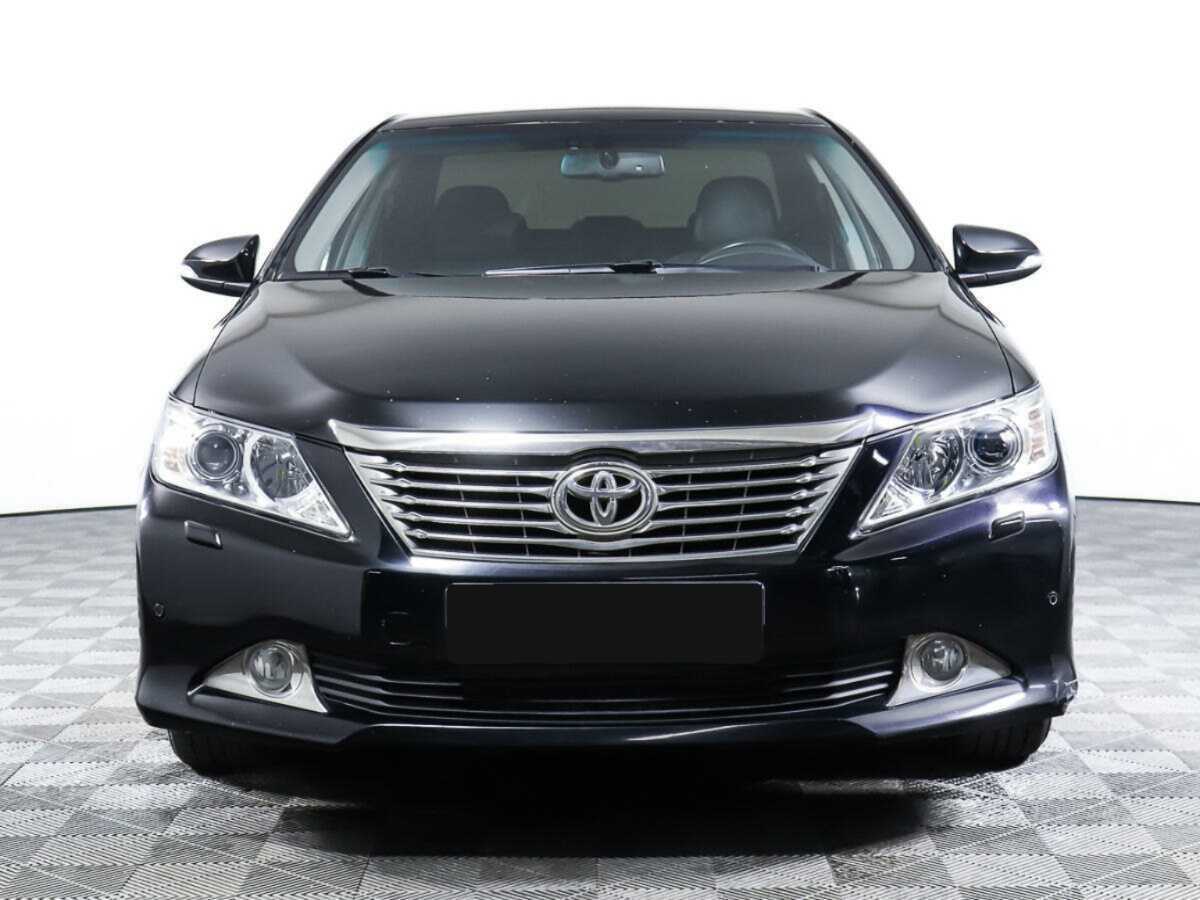 Toyota Camry, 2014 - фото №2