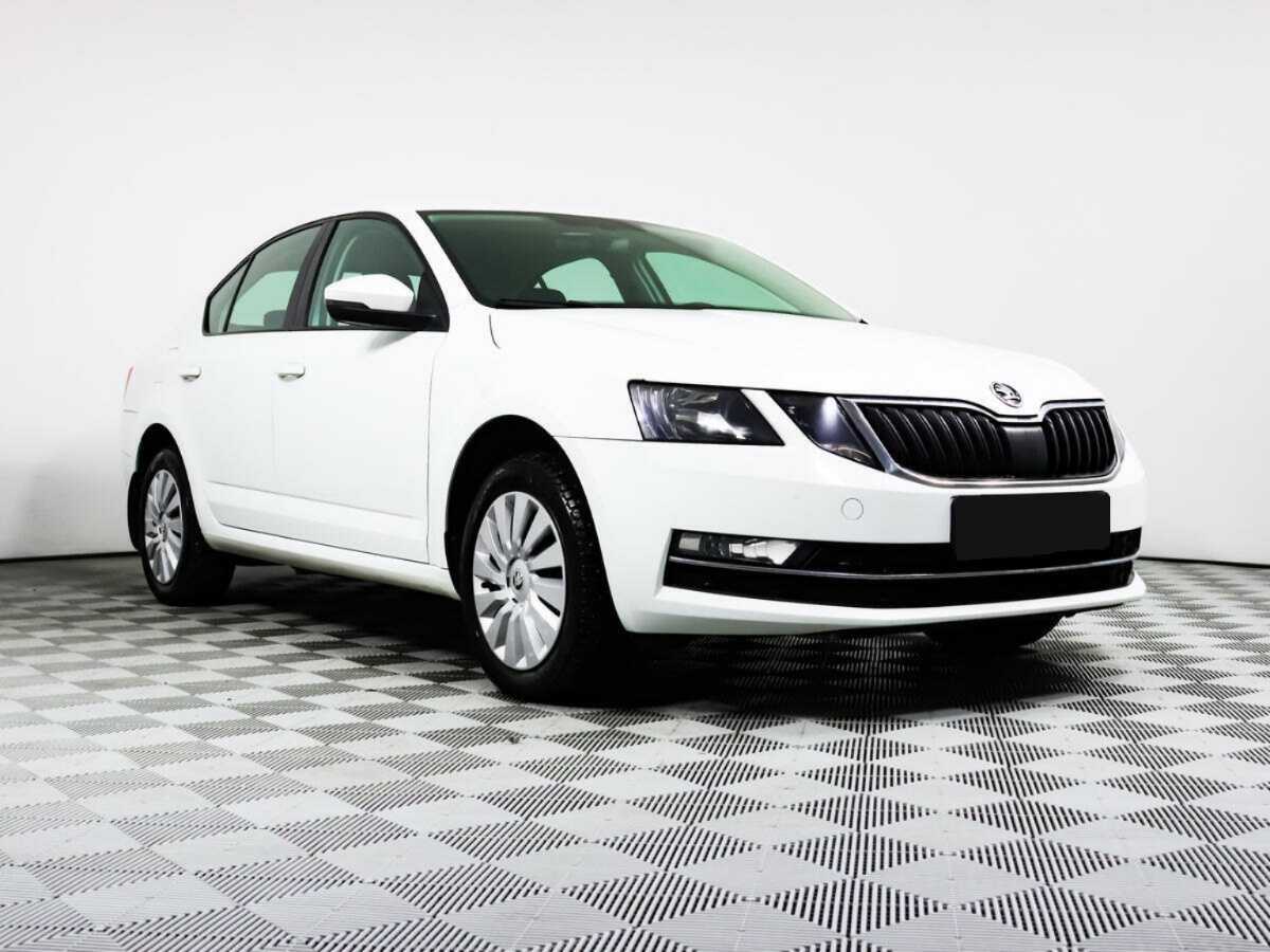Skoda Octavia, 2018 - фото №3