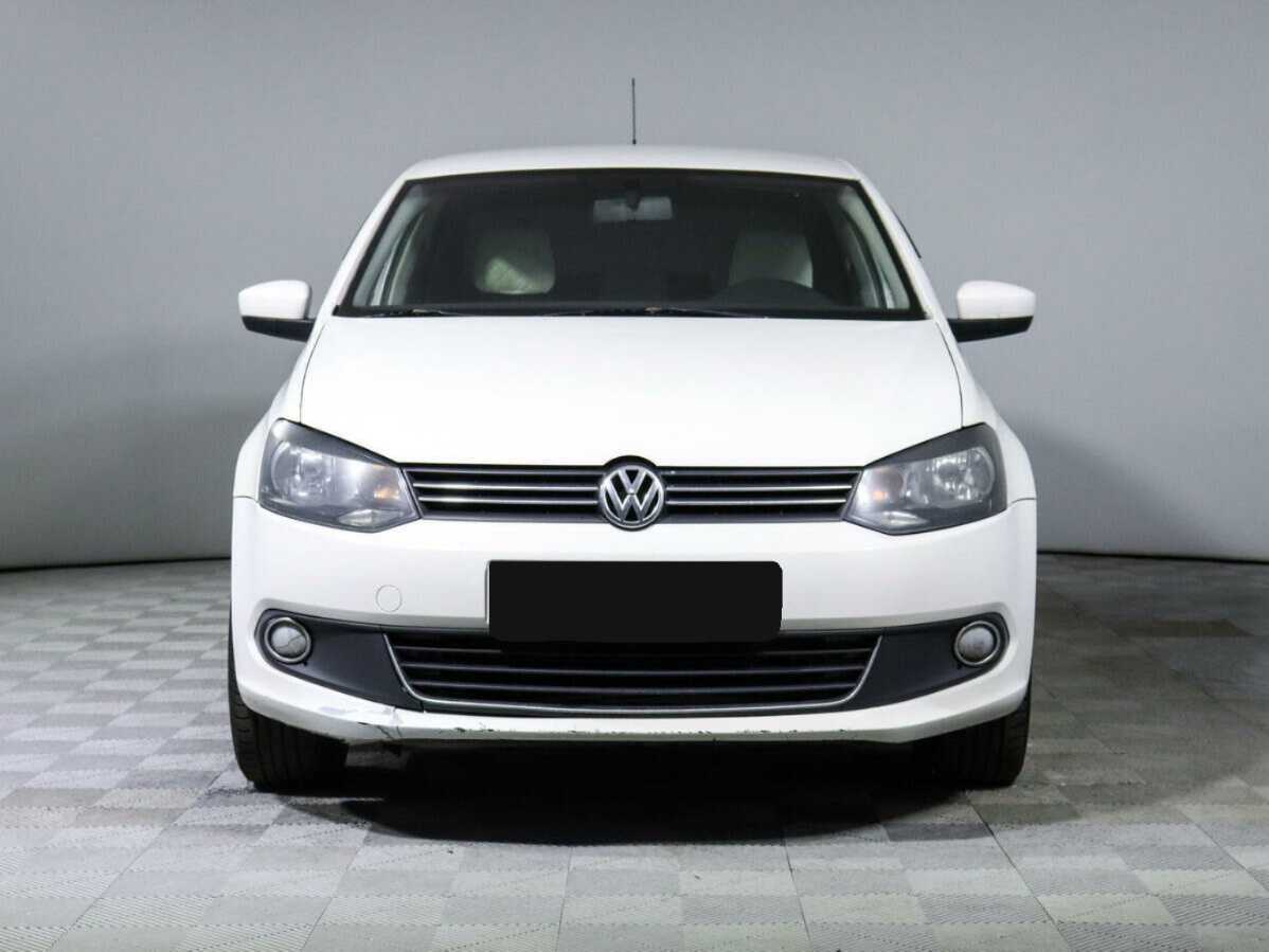 Volkswagen Polo, 2012 - фото №2