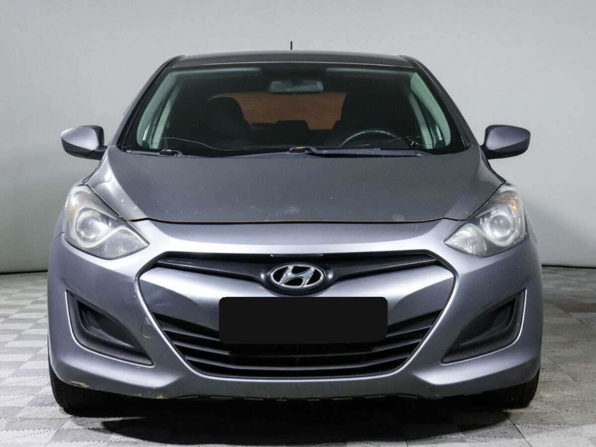 Hyundai i30, 2012 - фото №2