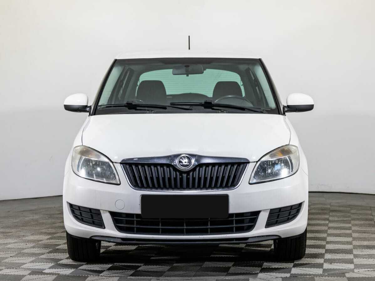 Skoda Fabia, 2014 - фото №2