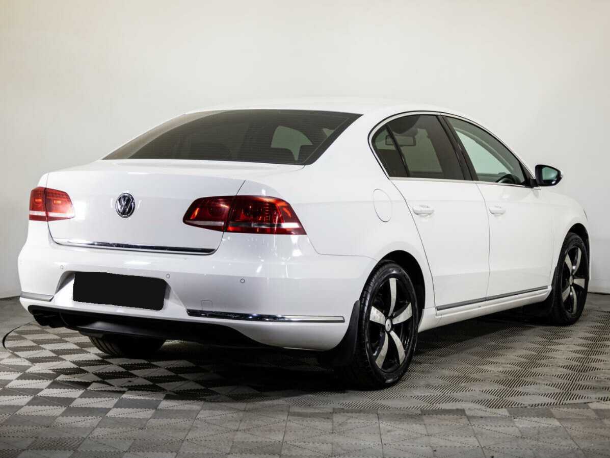 Volkswagen Passat, 2013 - фото №4