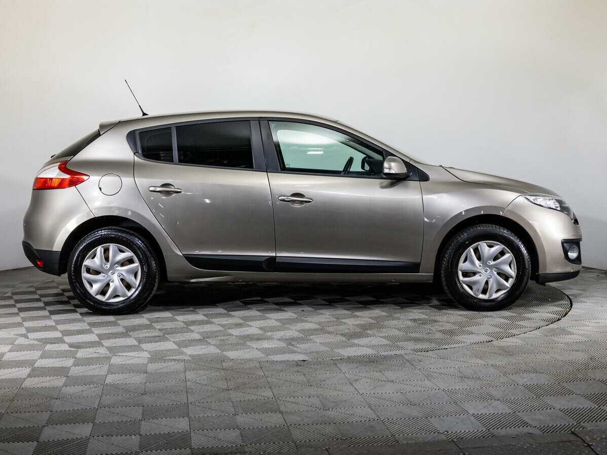 Renault Megane, 2012 - фото №4