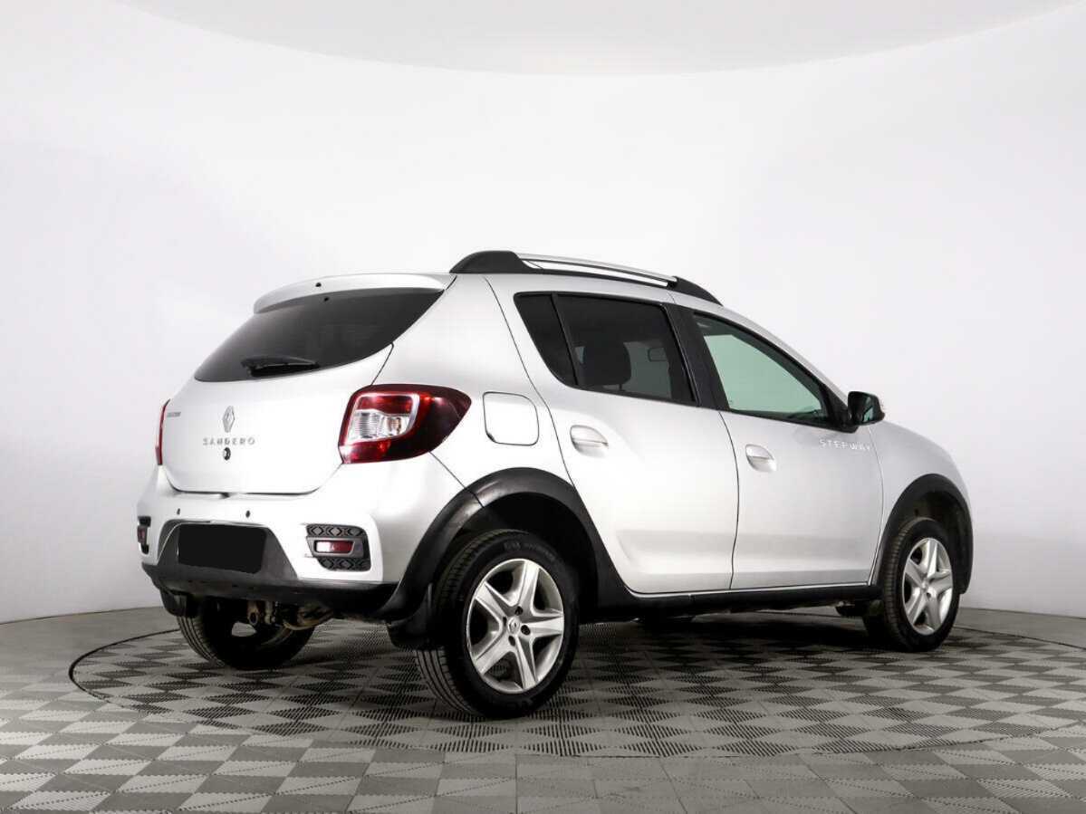 Renault Sandero Stepway, 2015 - фото №4
