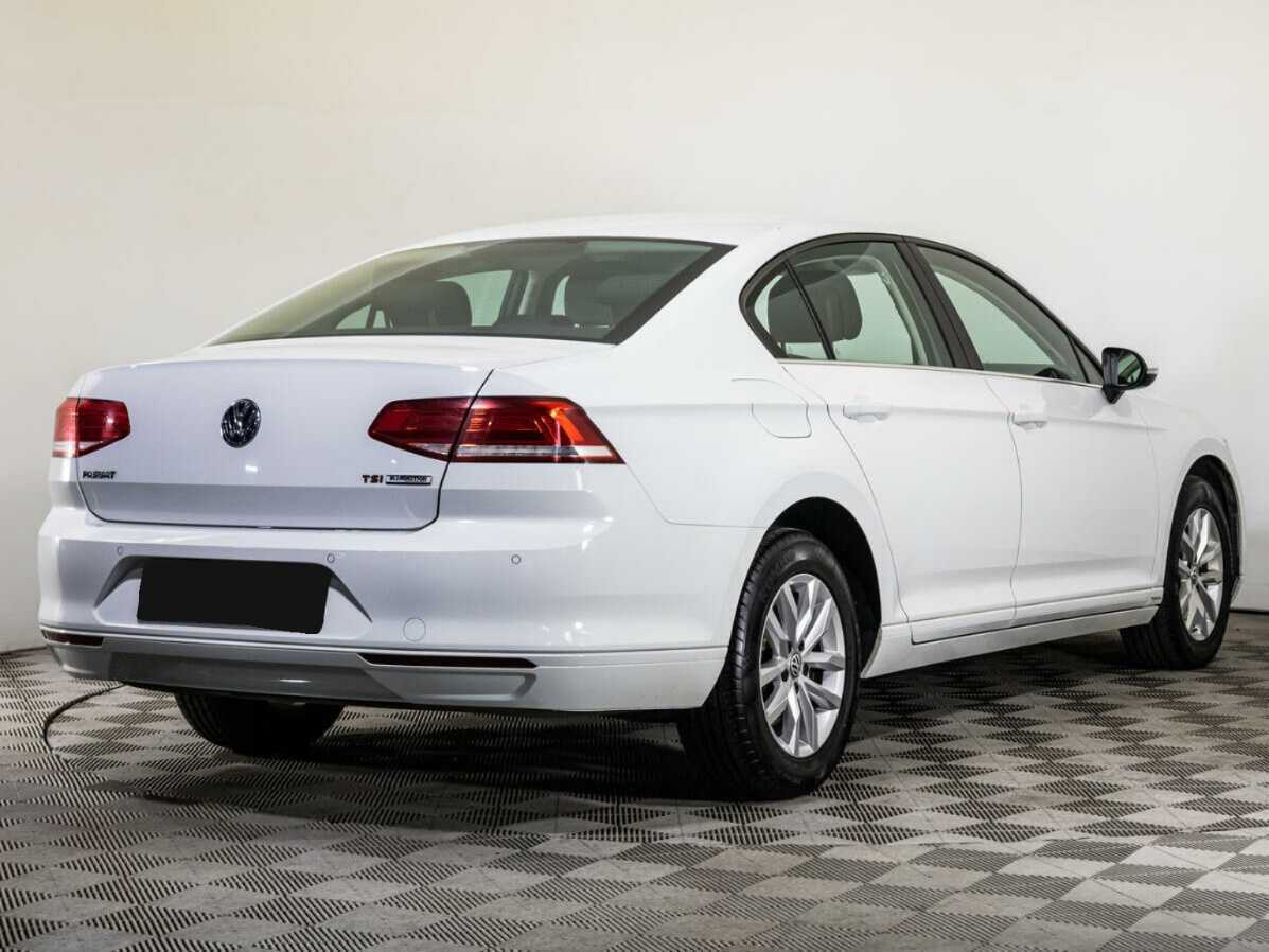 Volkswagen Passat, 2016 - фото №4